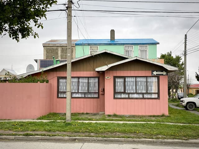 Titelbild zu „Puerto Natales“